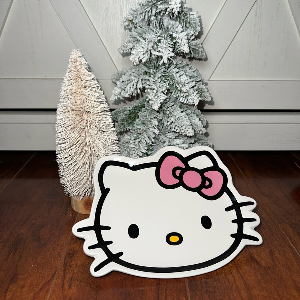 Hello Kitty Decorative Plate